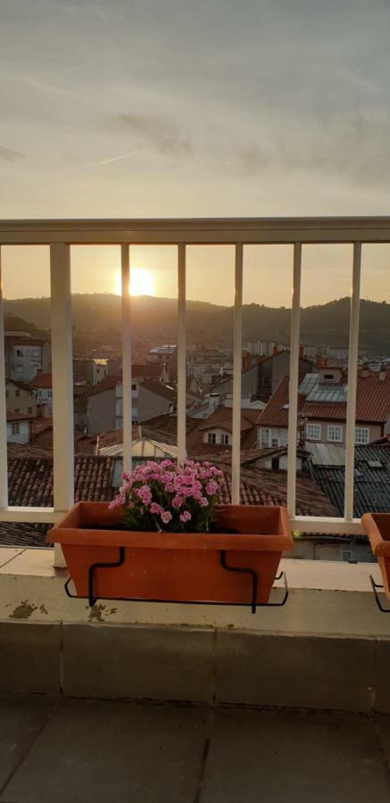 شقة Duplex Luminoso Con Vistas En El Centro De أورينس المظهر الخارجي الصورة